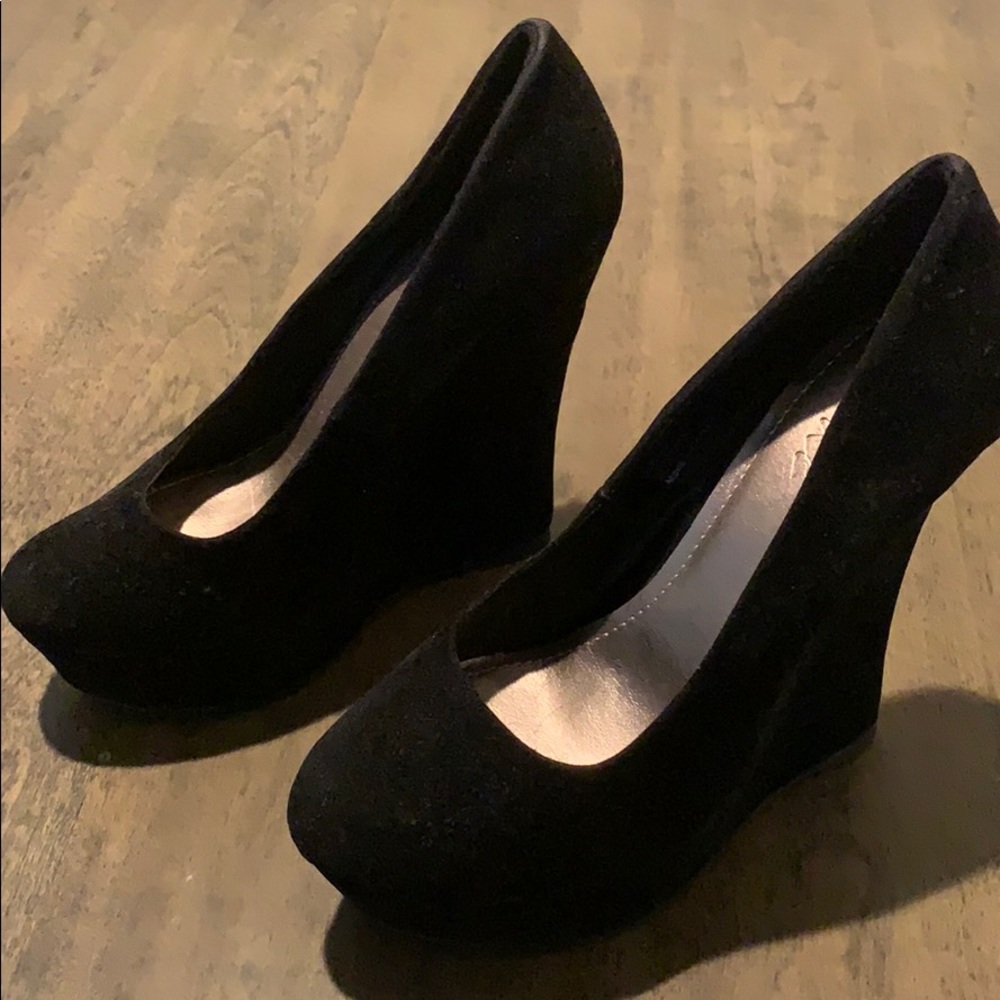 Suede wedges